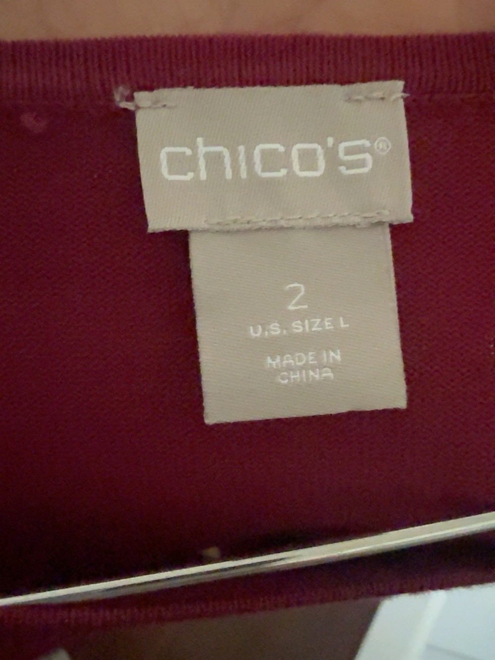 Chico’s Burgundy Long Sleeve Knit Top Button Cuffs Size 2 L - Picture 5 of 5